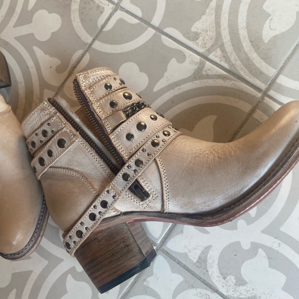 Freebird ankle boots Sandra size 9 - Picture 2 of 5